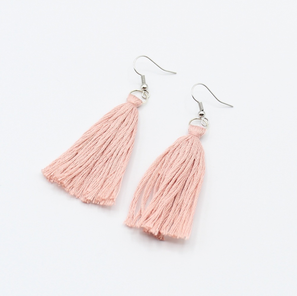 Dusty pink tassel earrings